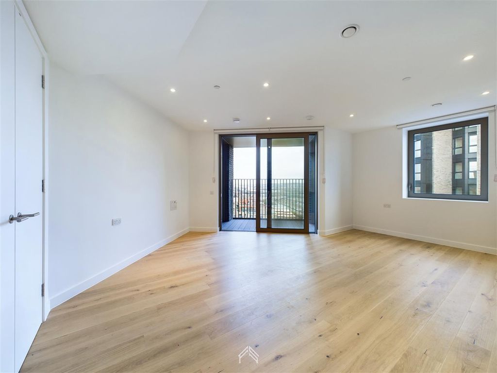 Property photo 2 of 14 3.Jpg