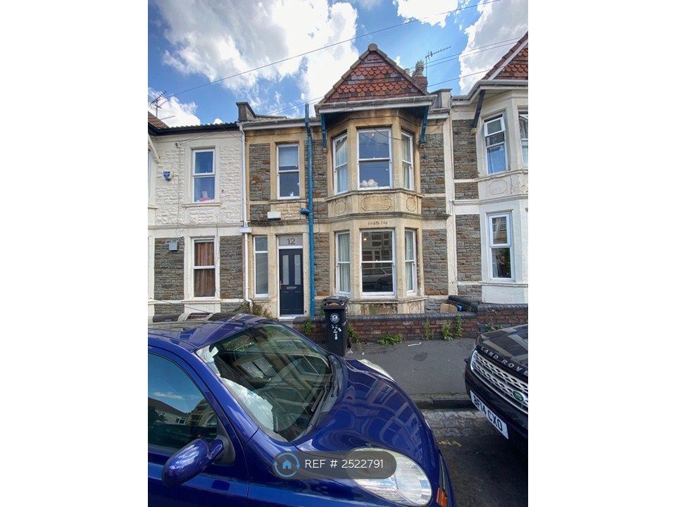 Property photo 3 of 17