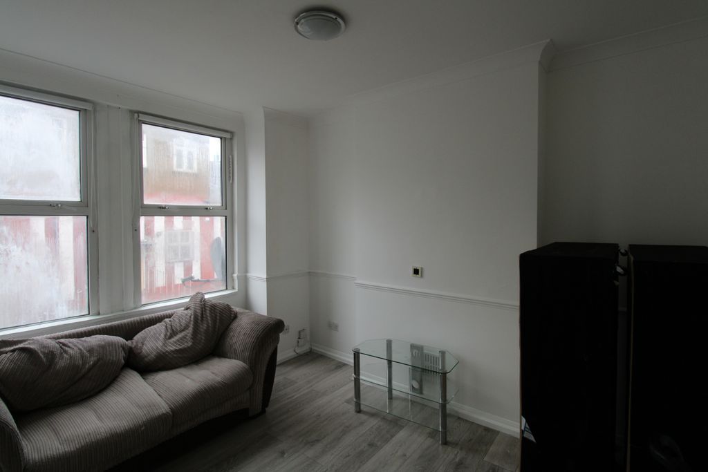 Property photo 2 of 5 Pic 1