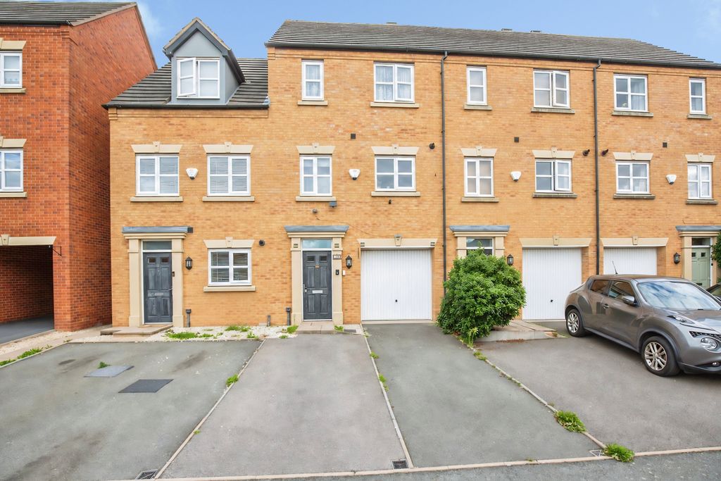 Property photo 1 of 18 c506c26B-E1