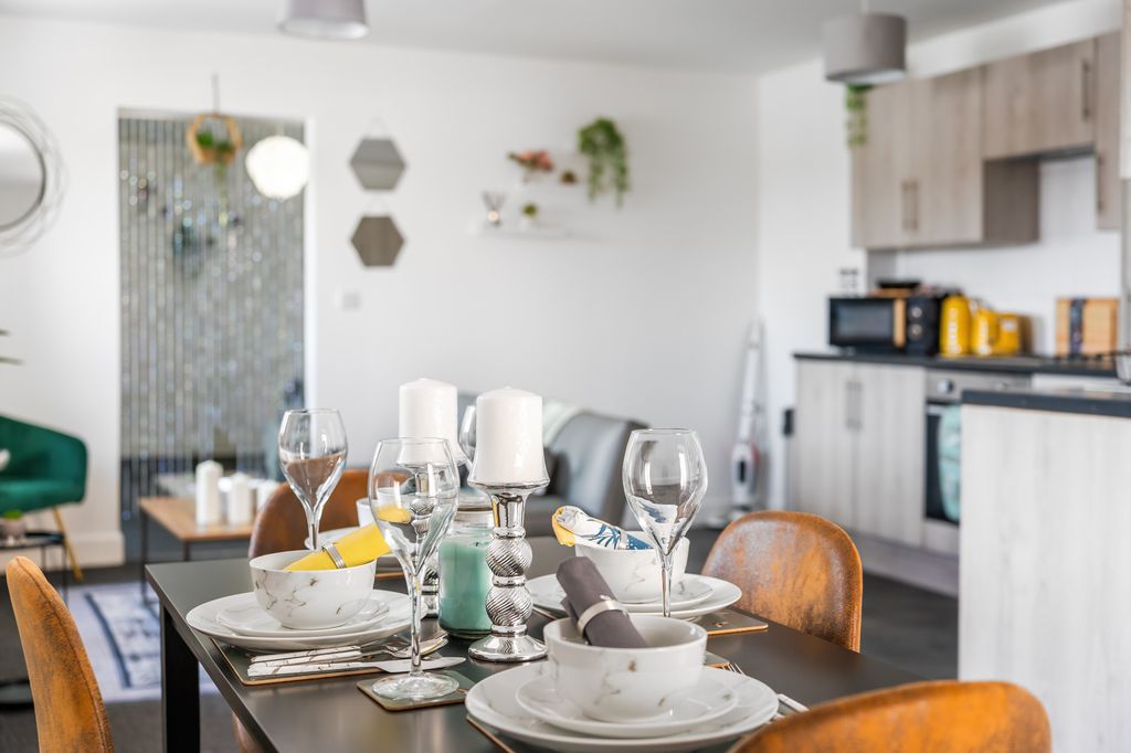 Property photo 1 of 37