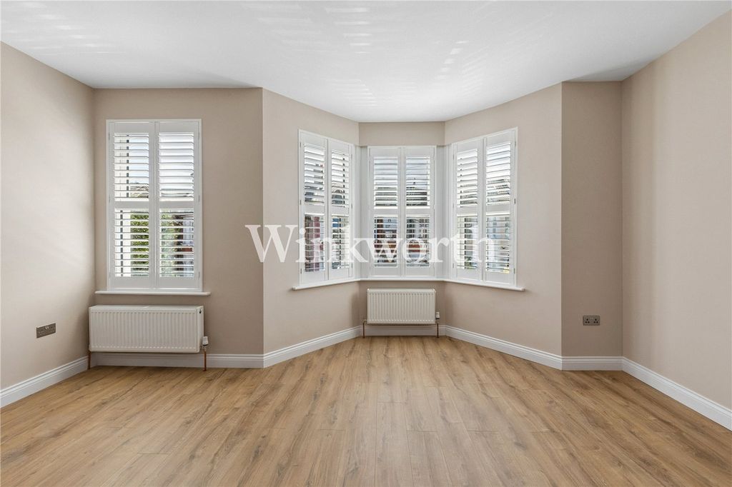 Property photo 3 of 15 Picture No. 15
