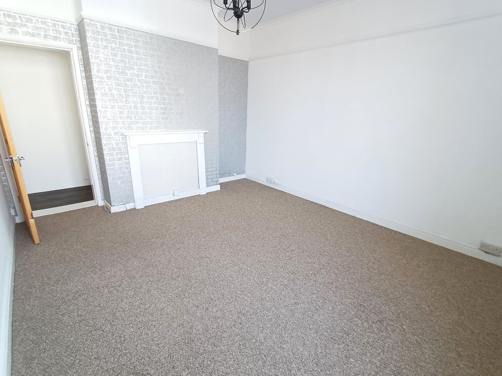 Property photo 2 of 7 Picture 2