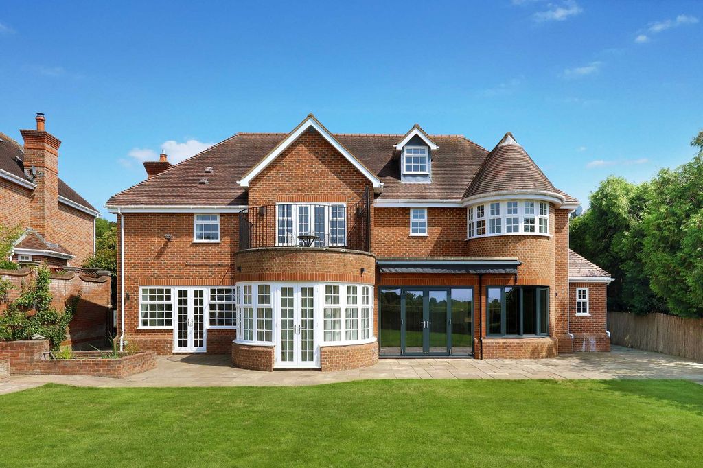 Property photo 3 of 29 Picture No. 37