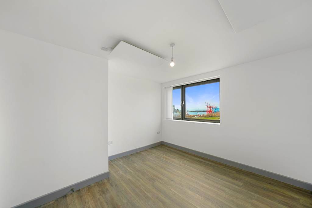 Property photo 2 of 26