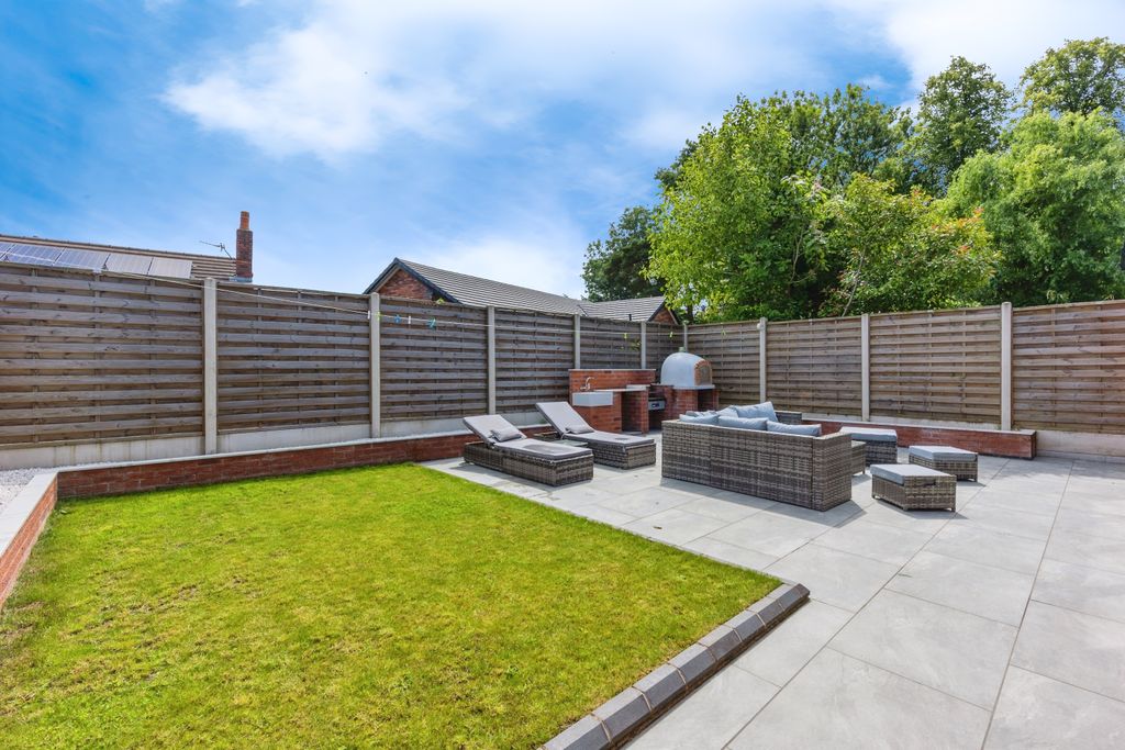 Property photo 3 of 29