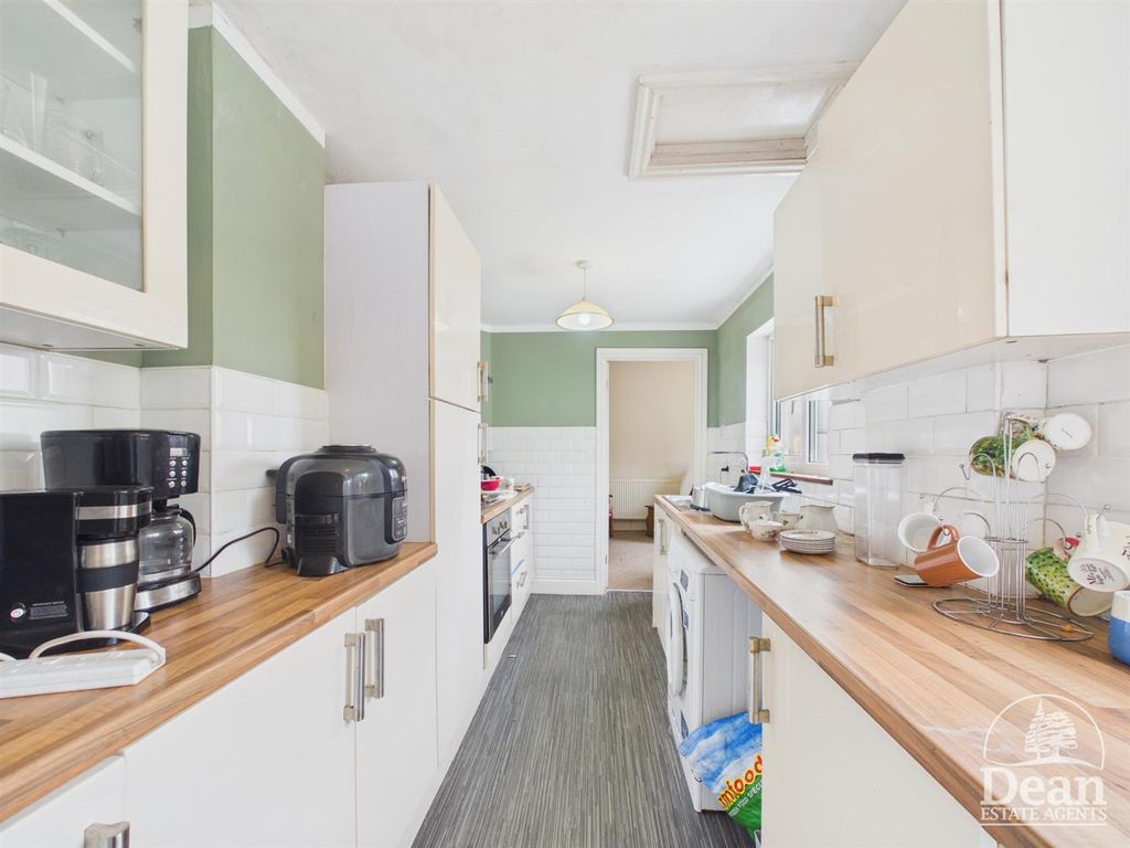 Property photo 3 of 17