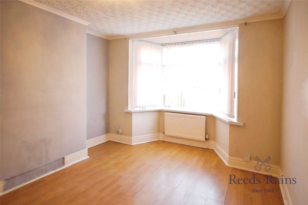 Property photo 2 of 7 Picture No. 01