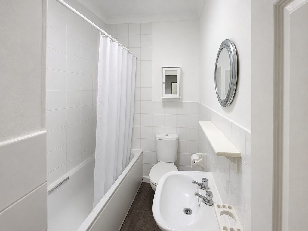 Property photo 3 of 4