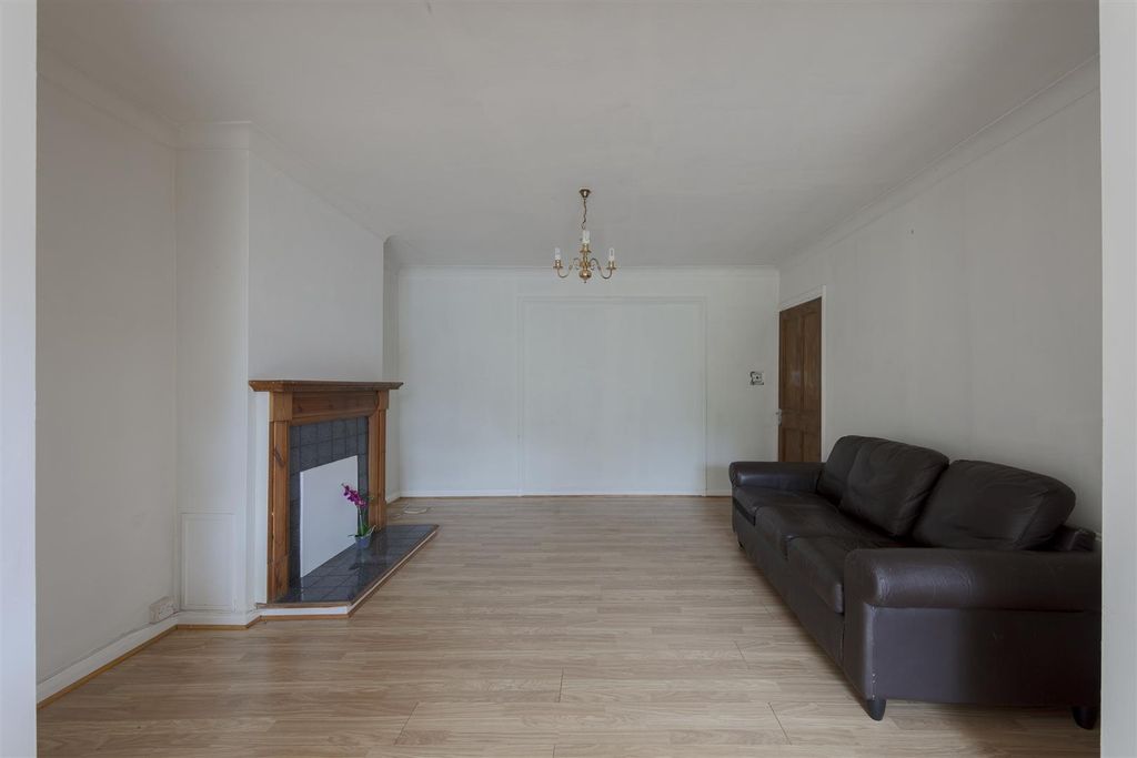 Property photo 3 of 16 094A8154-Hdr.Jpg