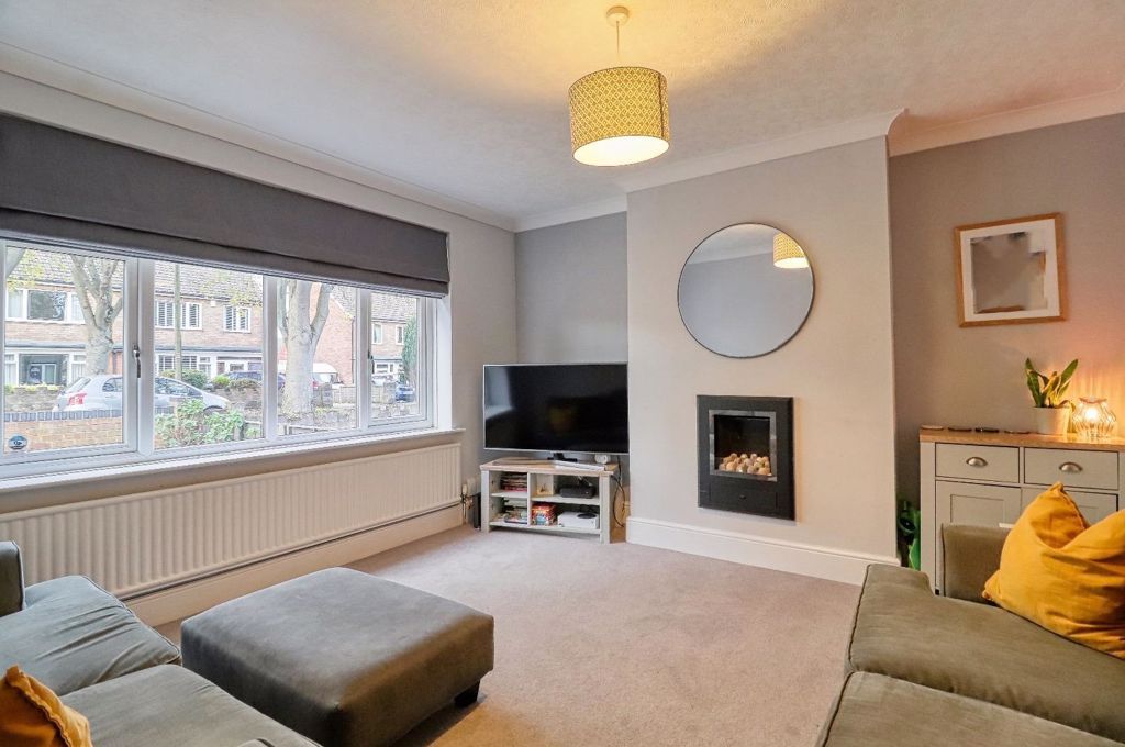 Property photo 2 of 14 Lounge