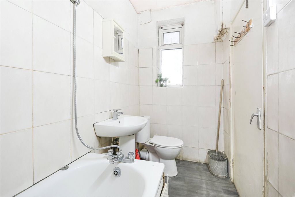 Property photo 3 of 15 Picture No. 14