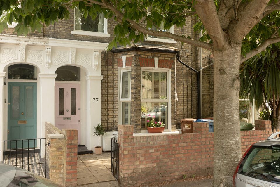 Property photo 2 of 17