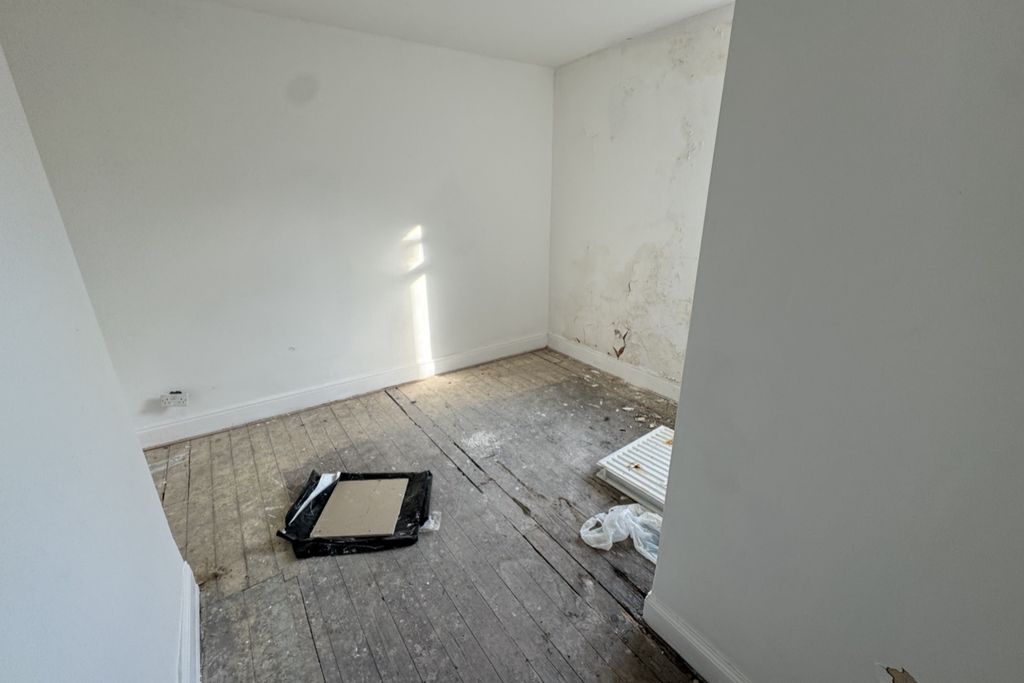 Property photo 3 of 7 Img_6051