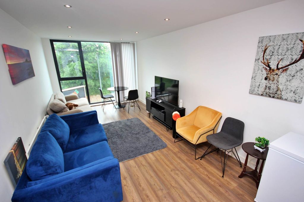 Property photo 1 of 5