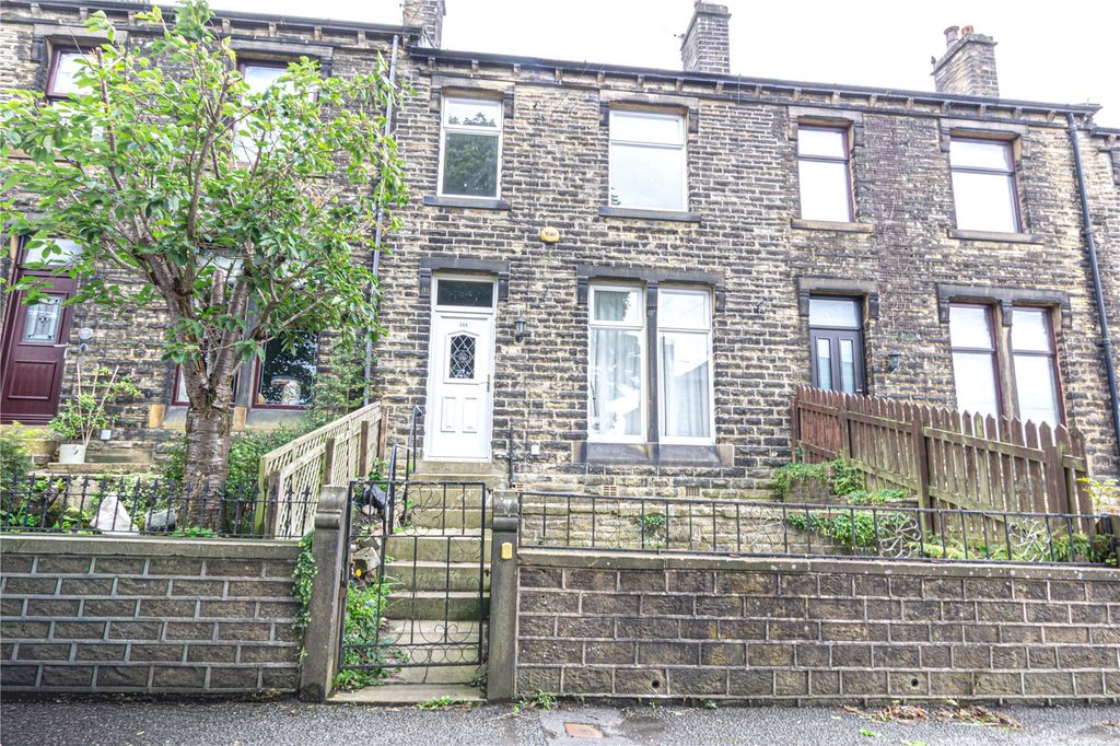 Property photo 1 of 27 External