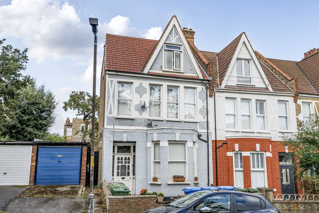 Property photo 1 of 37