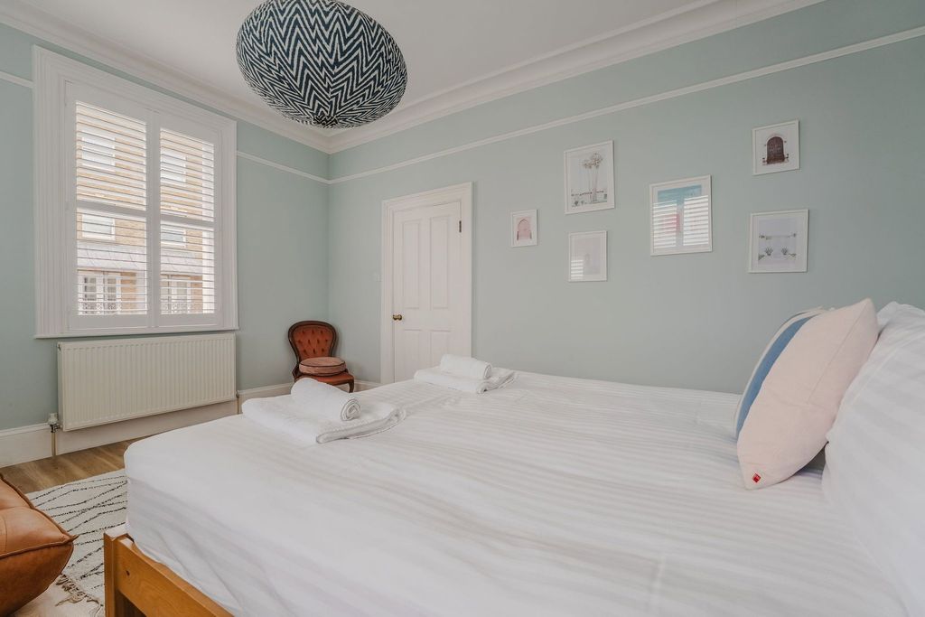 Additional image 25 of 4 bed semi-detached house for saleWest Cliff Road, Ramsgate CT11