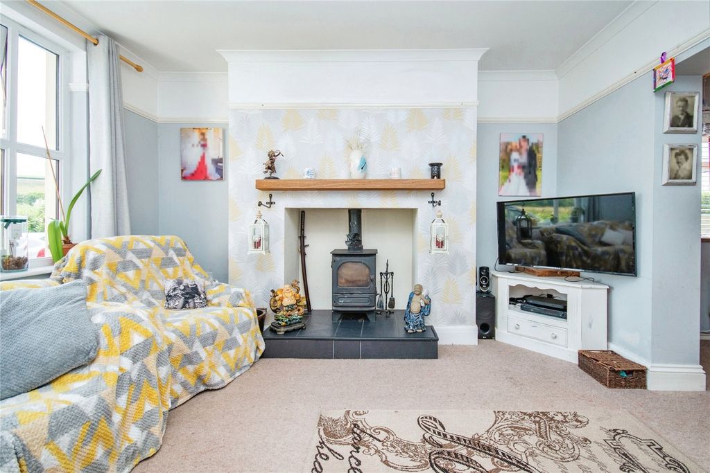 Property photo 3 of 17 Picture No. 06