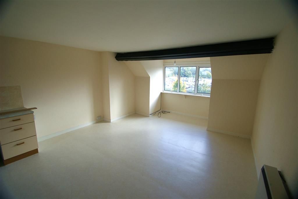 Property photo 3 of 6