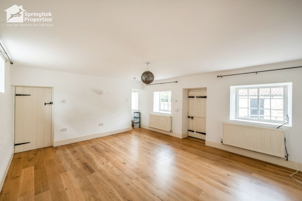 Property photo 2 of 11 Image 1