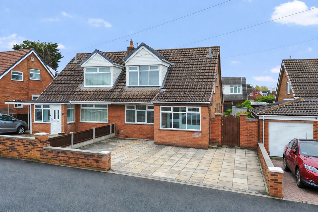 Property photo 1 of 18