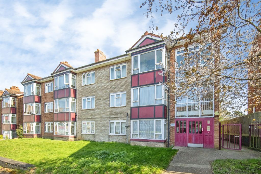 Property photo 1 of 9