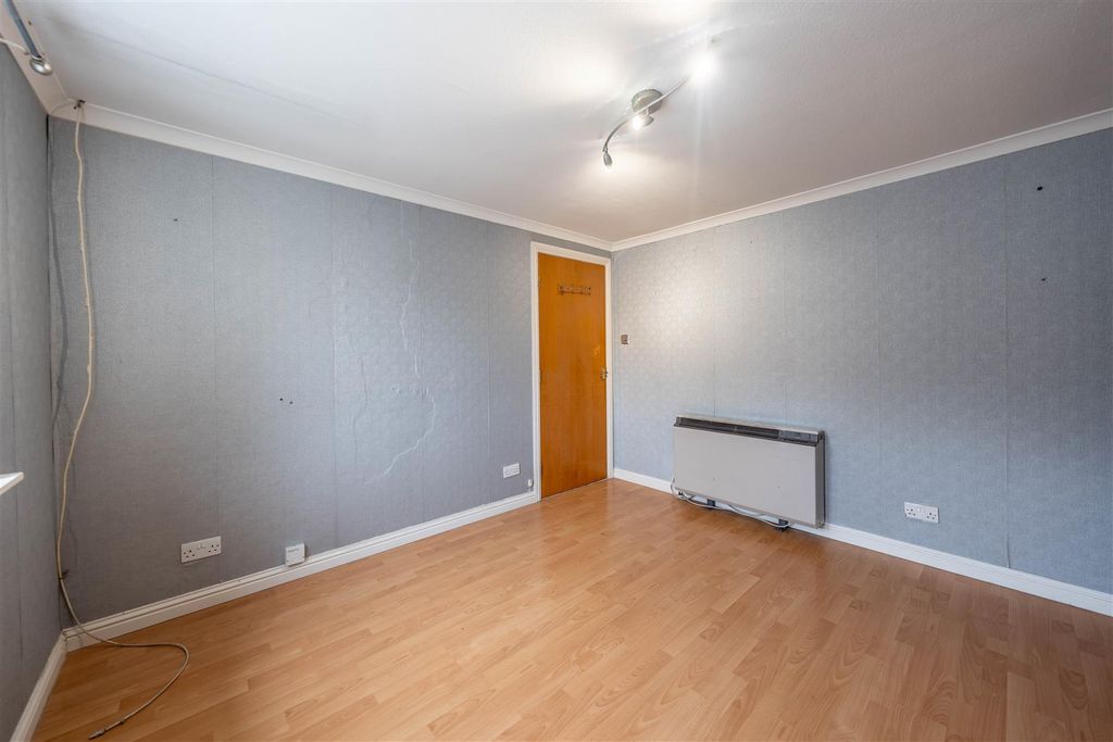 Property photo 3 of 12 Dsc00592-Hdr.Jpg