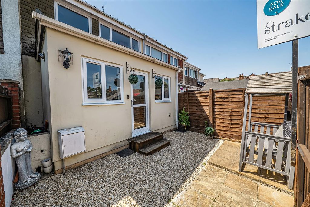 Property photo 1 of 18 1458957-22-6A1588B89d466.Jpg