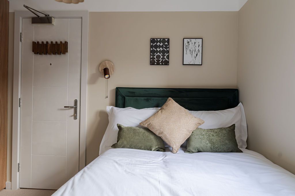 Property photo 2 of 4