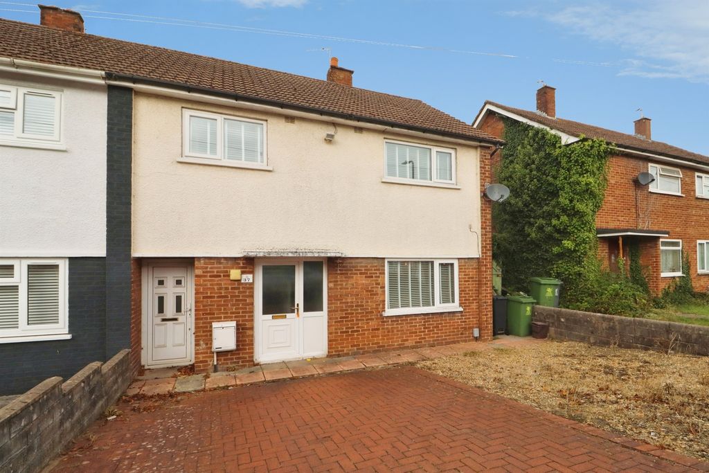 Property photo 1 of 19