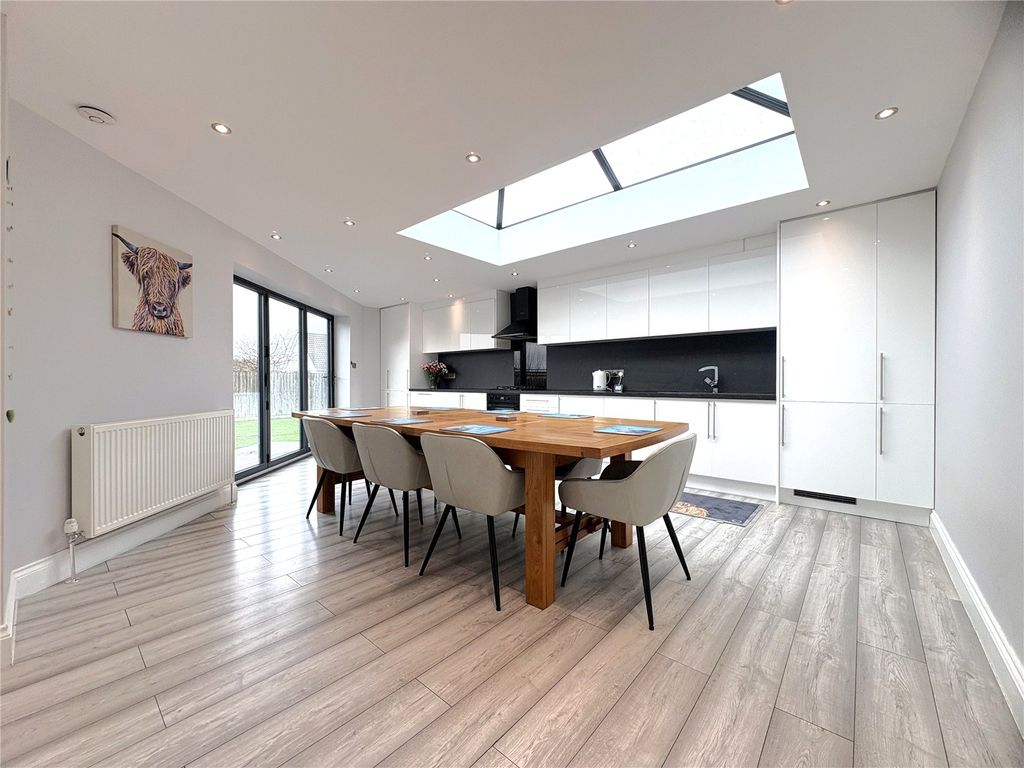 Property photo 2 of 22 Picture No. 40