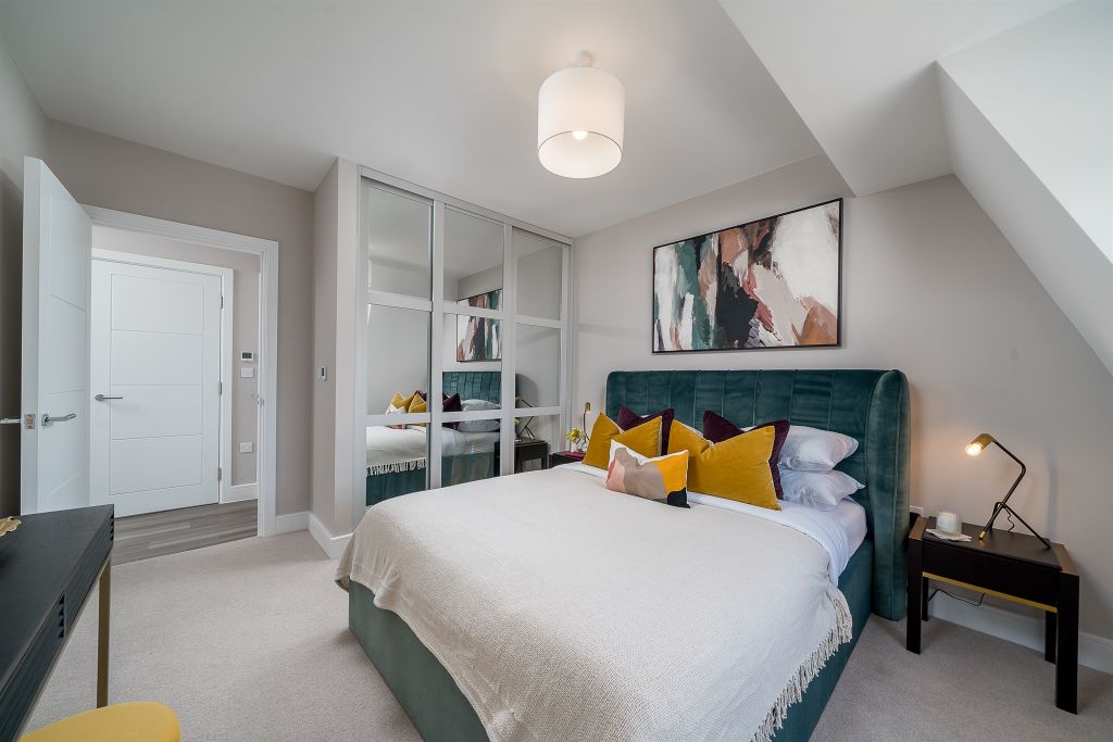 Property photo 1 of 27