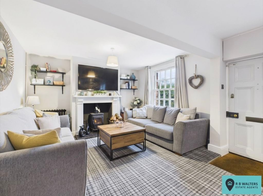 Property photo 2 of 15 Lounge