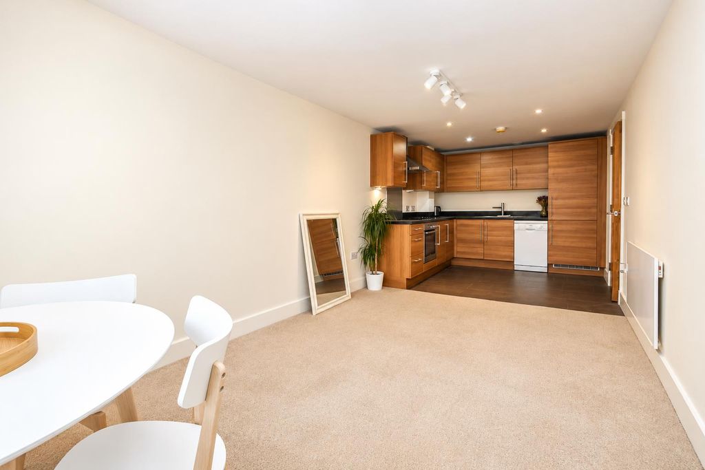 Property photo 3 of 13 1 (9).Png