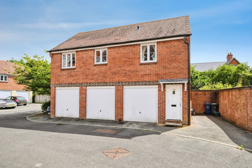 Property photo 1 of 12 Pbox-Img.Jpg