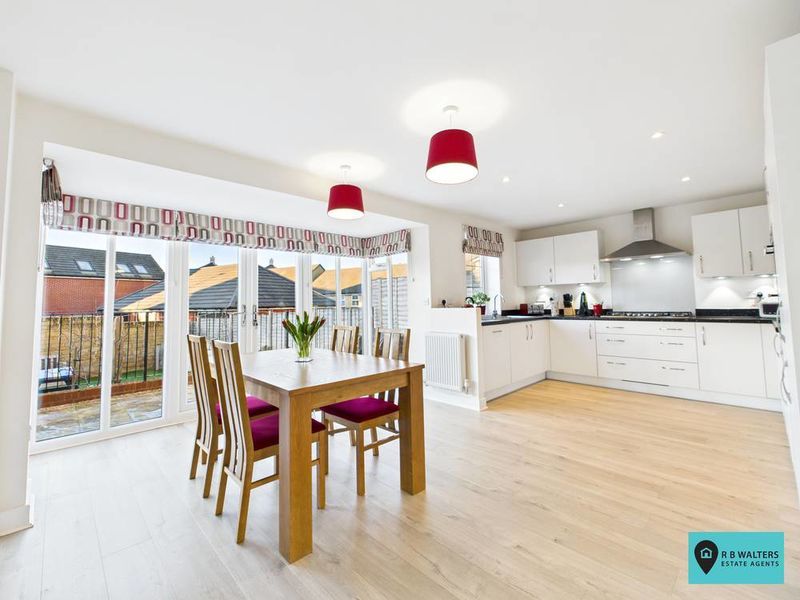 Property photo 2 of 27 Kitchen/Diner