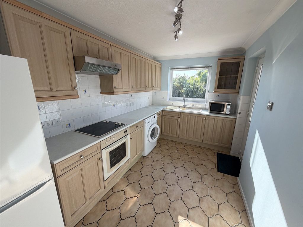 Property photo 2 of 12 Picture No. 02