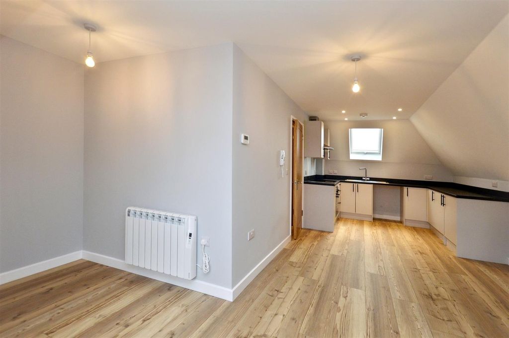 Property photo 2 of 8 Dsc_0089.Jpg