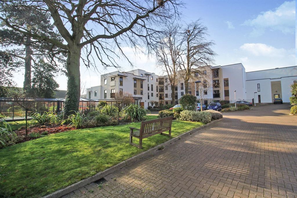 Property photo 1 of 21 Wilton Court.Jpg