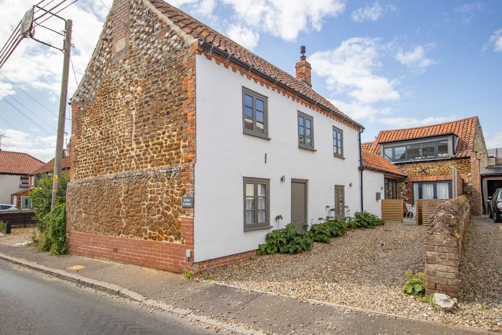 Property photo 1 of 42 4210671