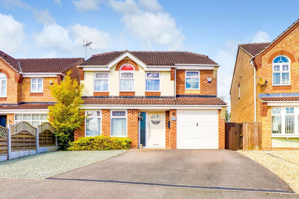 Property photo 1 of 27