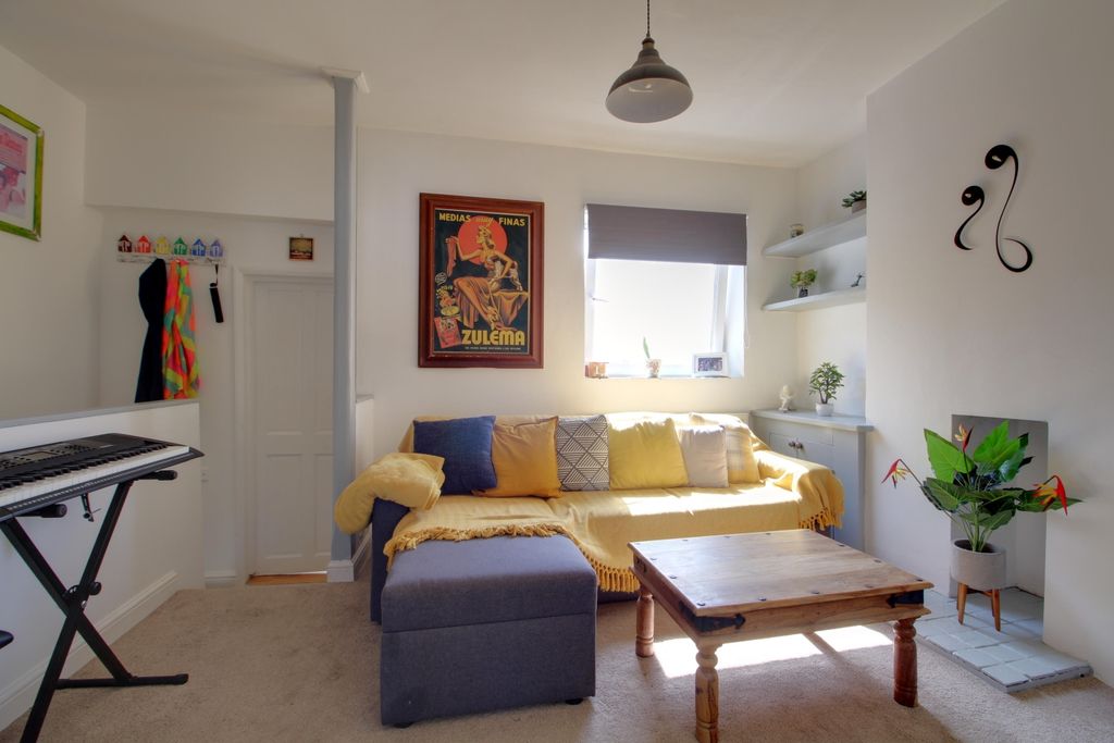 Property photo 2 of 7 Living Room 1