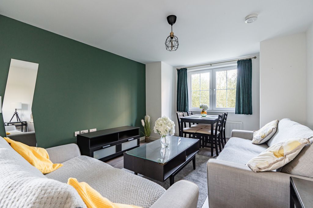 Property photo 2 of 18 Property Image 2