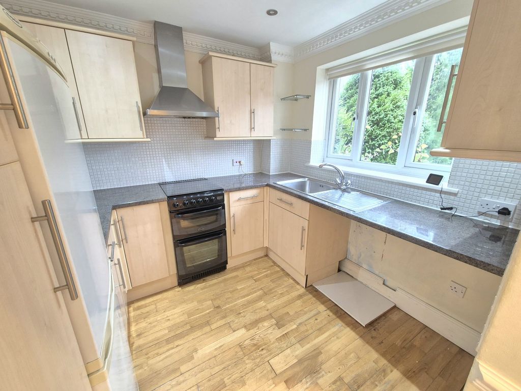 Property photo 2 of 13 Image