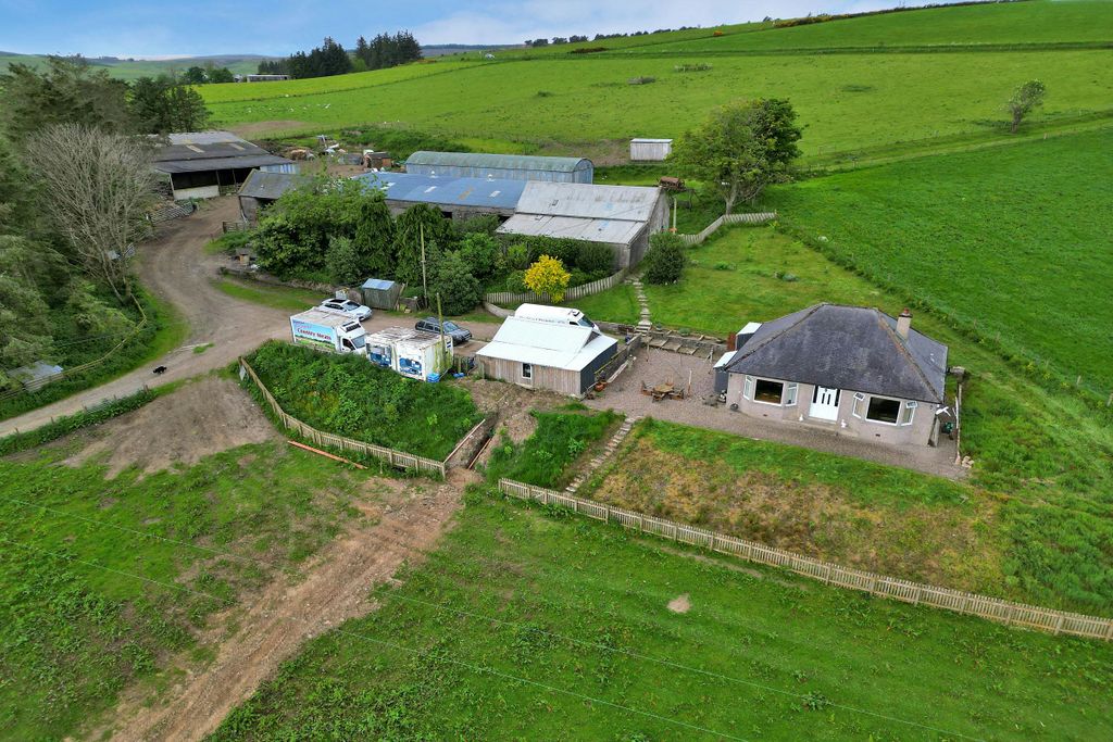 Property photo 1 of 17 Image 6