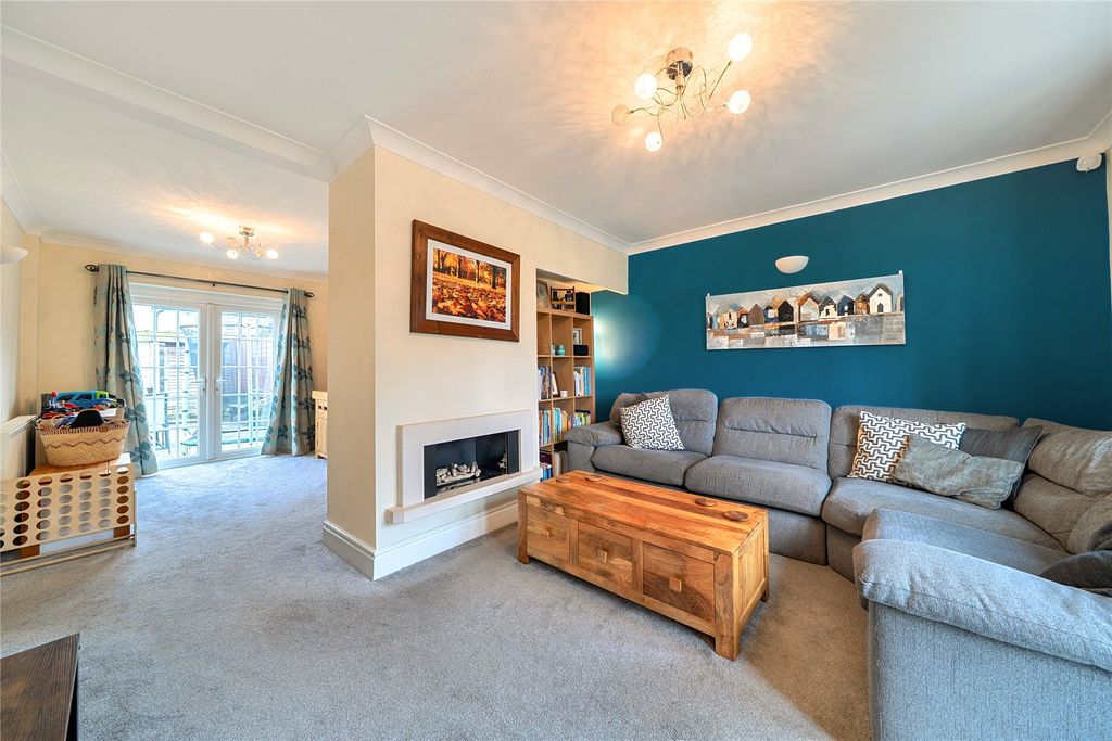 Property photo 3 of 21 Picture No. 16