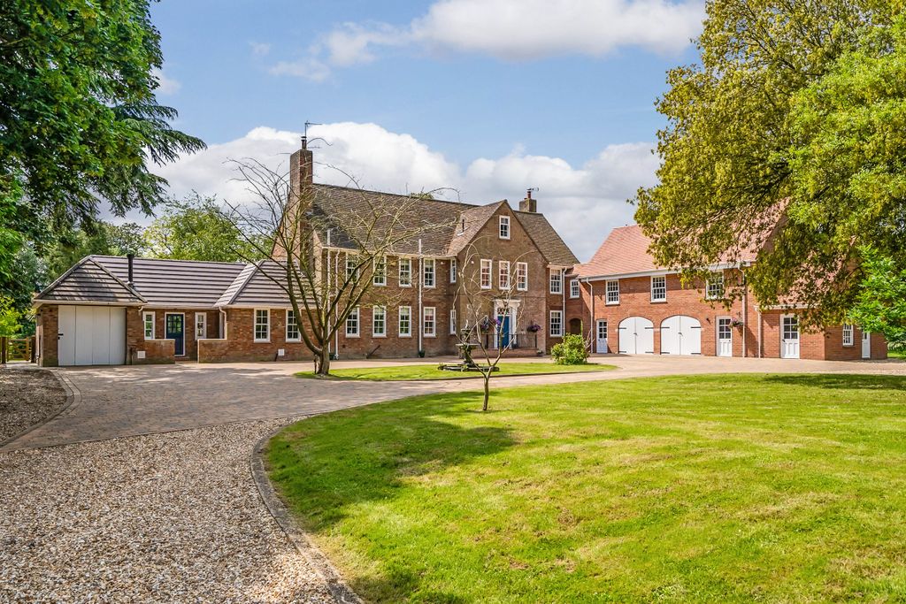 Property photo 1 of 39 72257_Manby House Carlton (10)