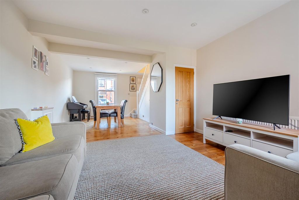 Property photo 2 of 10 Open Plan