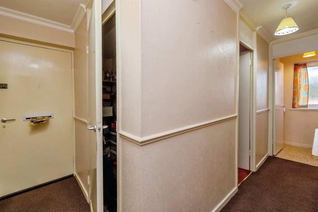 Property photo 3 of 19